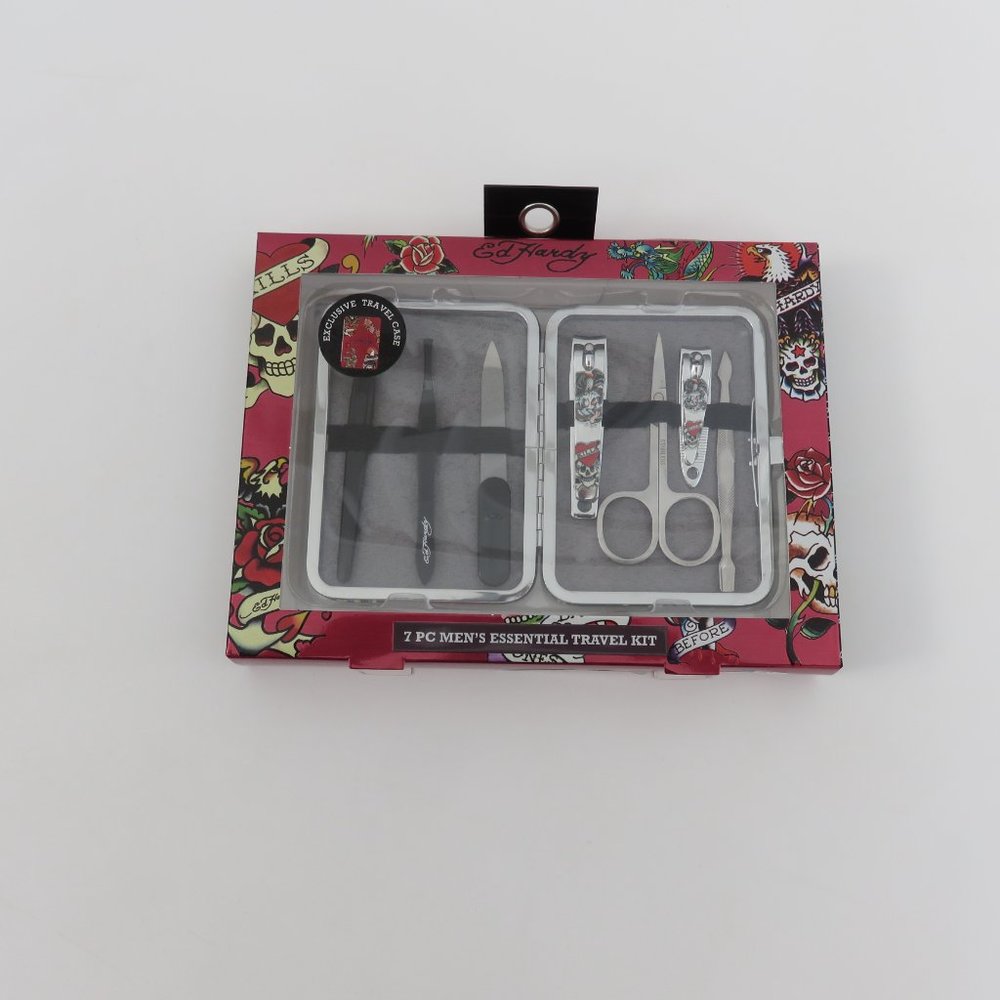 (#U) Ed Hardy 7 Pc Men's Essential Travel kit